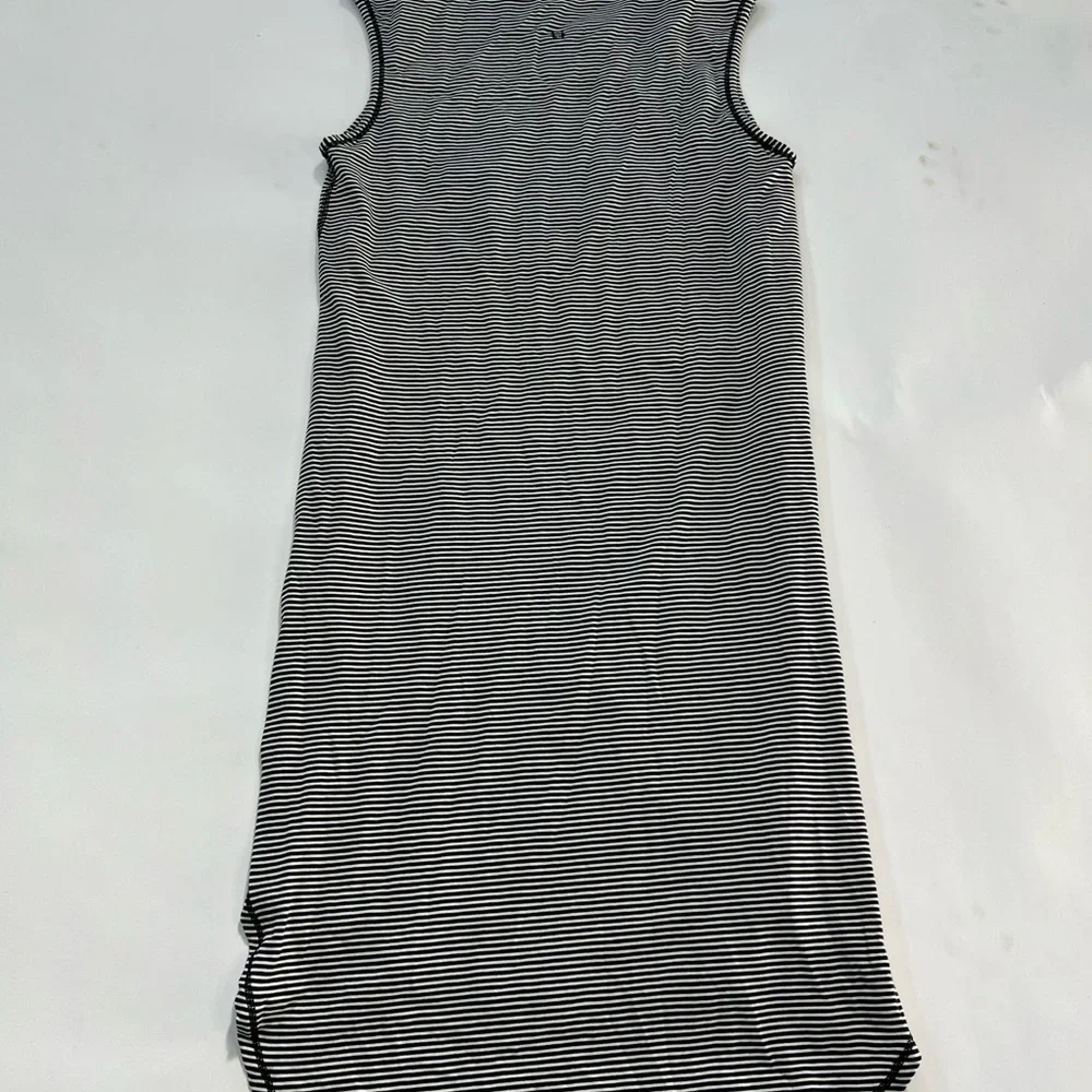 Lululemon Breeze By Tunic Mini Pop Stripe Black White Size 6